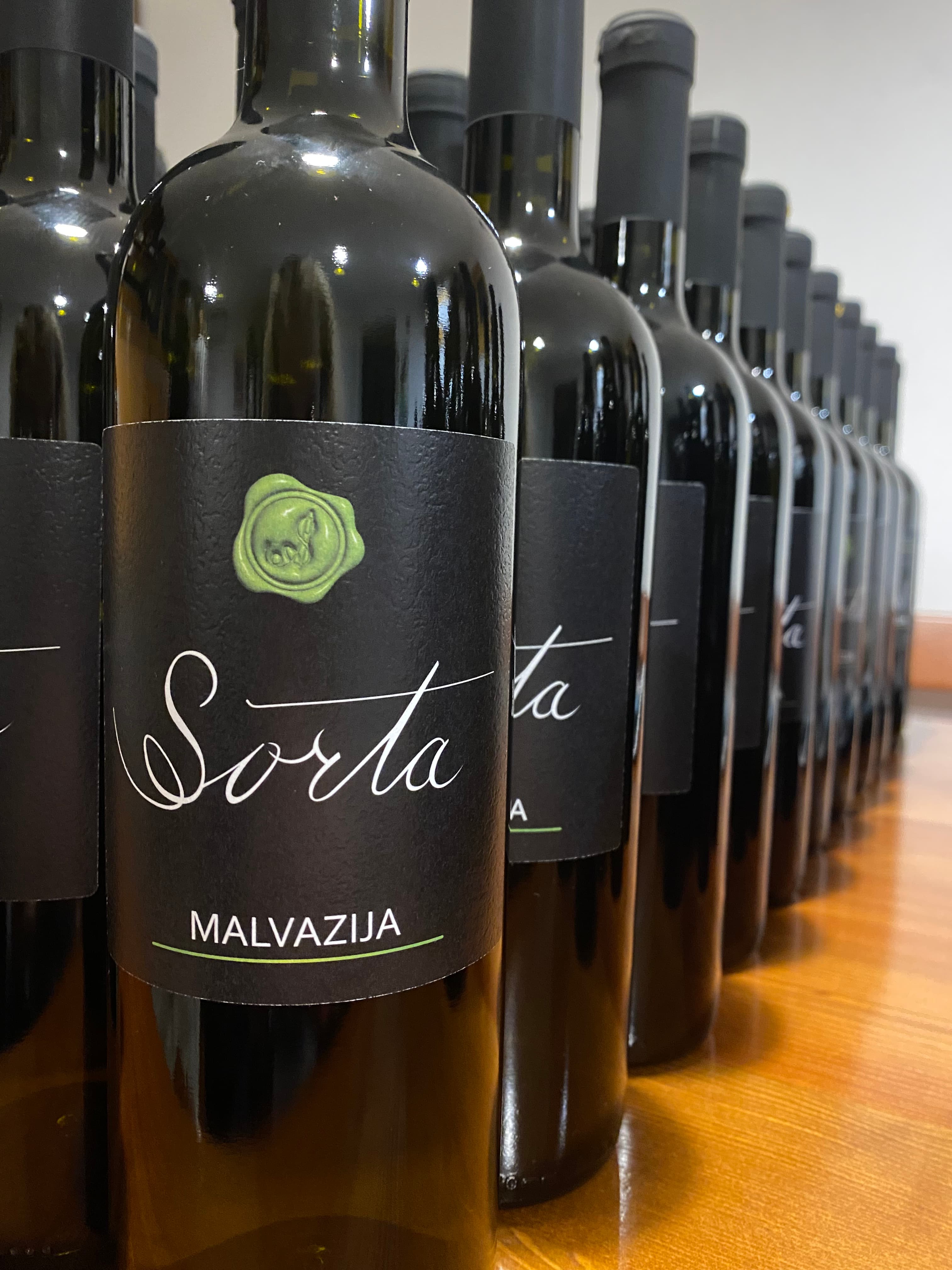 Steklenice vina MALVAZIJA 2022 Kmetije Sorta